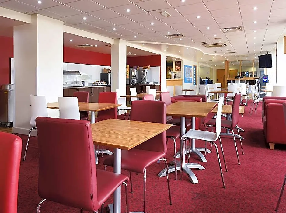 Travelodge London City Airport-1